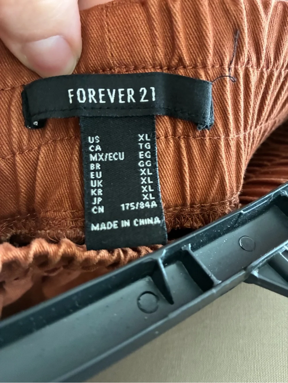 Forever 21 Rust Brown Cargo Joggers with Chain Detail - Picture 3 of 4